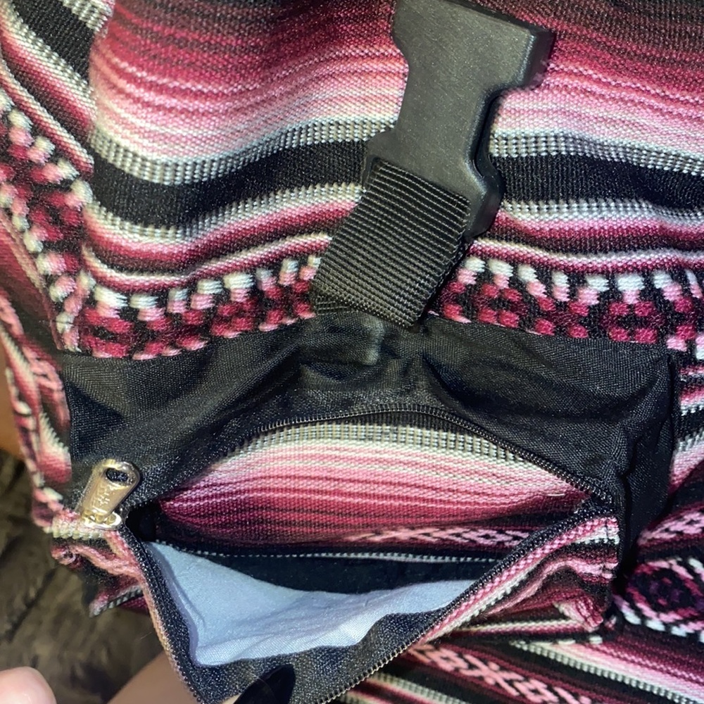 🌵Patterned backpack! - Picture 4 of 6